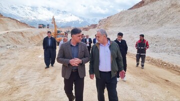 فرماندار پاوه از پروژه کنارگذر این شهر بازدید کرد