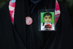 خانواده شهدای میناب مهمان مشهدالرضا شدند