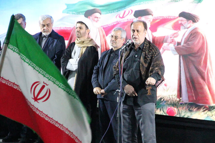 حاجی بابایی: حفظ نظام خط قرمز ملت ایران است