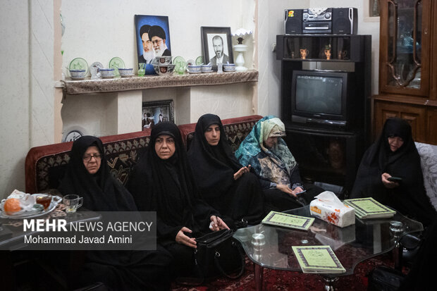 روضه خانگی عزای اربعین رهبر شهید انقلاب در قزوین