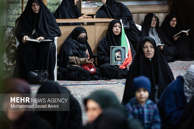 روضه خانگی عزای اربعین رهبر شهید انقلاب در قزوین