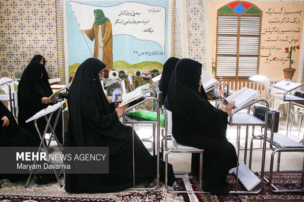 محفل انس با قرآن به مناسبت گرامیداشت اربعین رهبر انقلاب در بجنورد