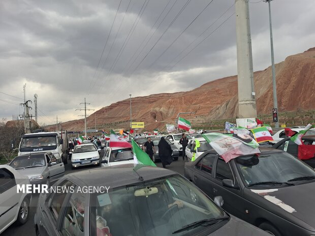 کاروان ۲۰ کیلومتری اقتدار و حماسه در تبریز