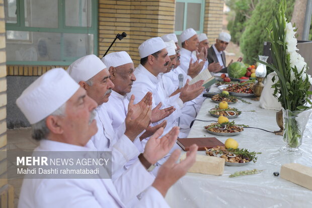 یادبود رهبر شهید انقلاب در مراسم فروردینگان زرتشتیان یزد