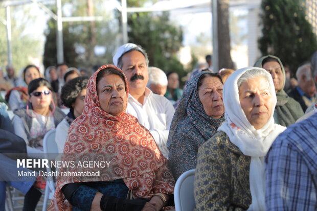 یادبود رهبر شهید انقلاب در مراسم فروردینگان زرتشتیان یزد