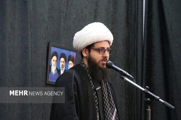 پیروزی نهایی نابودی کامل اسرائیل و خروج آمریکا از منطقه است