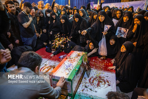 مراسم تشیع شهید دکتر سید کمال خرازی