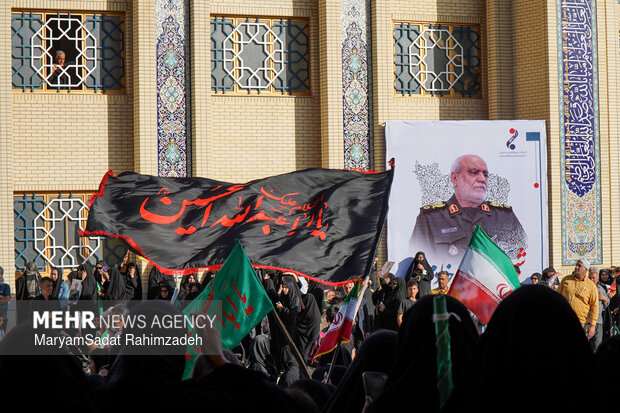 خاکسپاری شهید خادمی در فسا