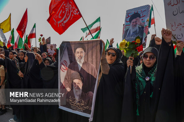 خاکسپاری شهید خادمی در فسا