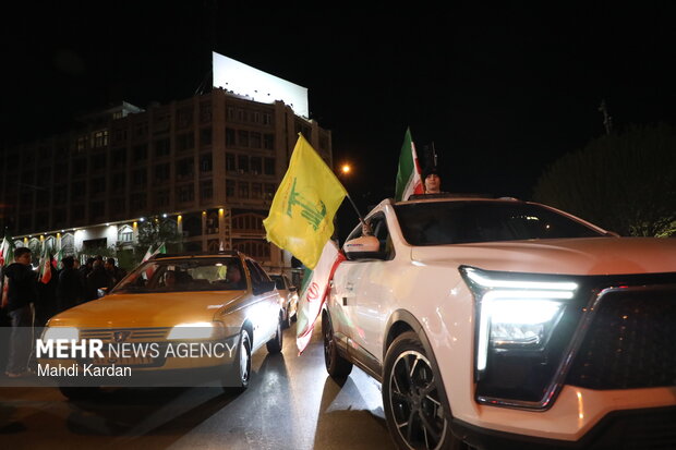 اجتماع حمایت از رزمندگان در مقابله با دشمن آمریکایی - صهیونی