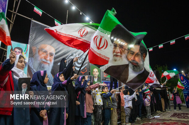 اجتماع با شکوه زاهدانی ها در چهل و یکمین شب از شهادت قائد امت