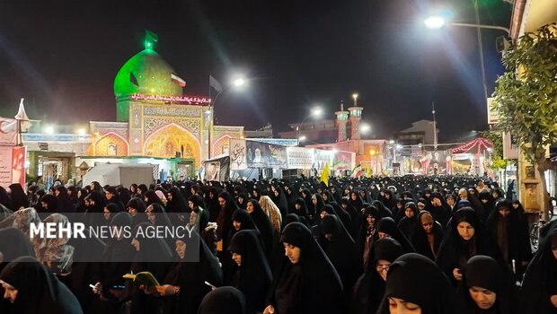 اقامه نماز استغاثه در آستانه اشرفیه