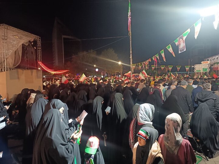 اقامه نماز استغاثه به امام زمان (عج) در مشهد