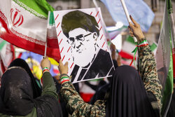 همخوانی سرود ملی ایران در ملارد؛ طنین «سنگر خیابان» در موج ۶۵
