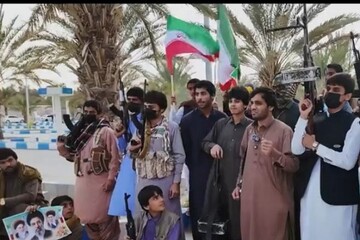 علمای اهل سنت: برای دفاع از وطن از هیچ چیز دریغ نمی کنیم