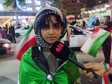 حماسه خوانی دختر هرمزگانی برای رهبر معظم انقلاب