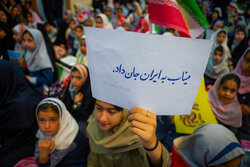 جشن متفاوت روز دختر در گلزار شهدای میناب