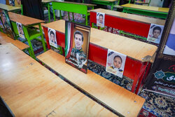 خون شهدای دانش آموزان میناب هیمنه استکبار را درهم خواهد شکست