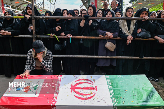 تشیع و تدفین شهدای جنگ رمضان در کرج