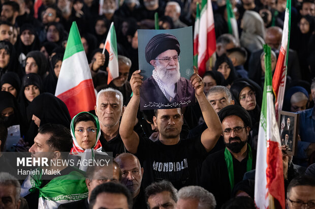 اجتماع مردم گرگان در عزای اربعین رهبر شهید انقلاب