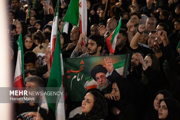 اجتماع مردم گرگان در عزای اربعین رهبر شهید انقلاب