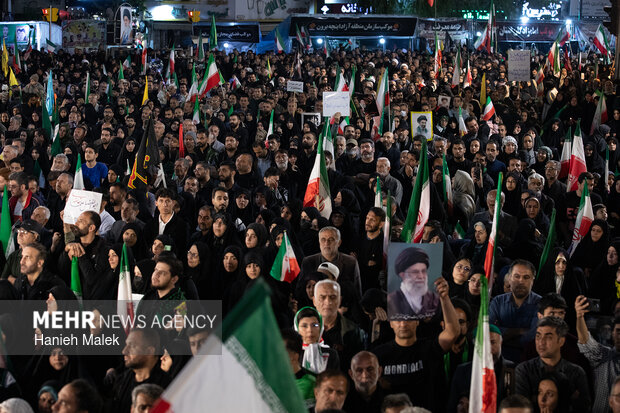 اجتماع مردم گرگان در عزای اربعین رهبر شهید انقلاب