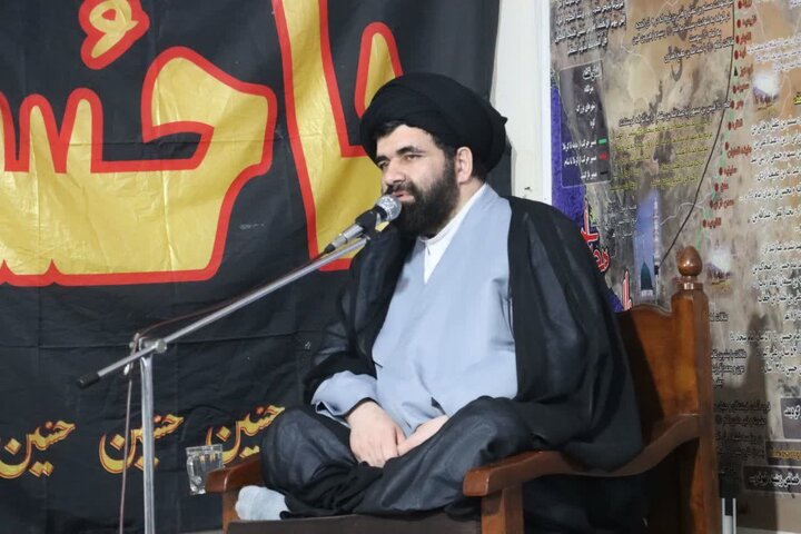 وحدت مردم توطئه دشمنان را خنثی کرده است