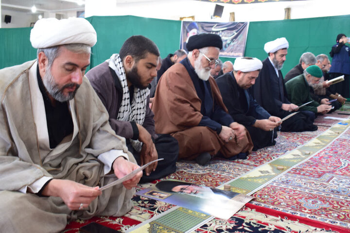 ختم دسته‌جمعی قرآن در بیجار؛ هدیه‌ای معنوی به شهدای امت
