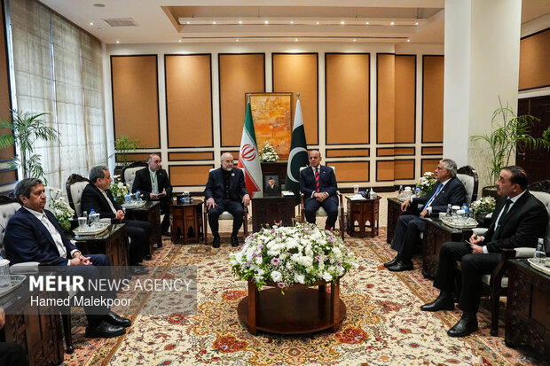 İran müzakere heyeti İslamabad’da