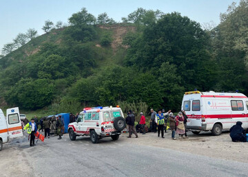 واژگونی نیسان‌وانت در کلاله با ۲۰ مصدوم