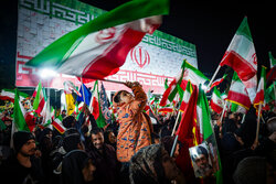 People in Shiraz pledge allegiance to new Leader