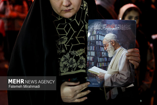 اجتماع حمایت از رزمندگان در مقابله با دشمن آمریکایی - صهیونی