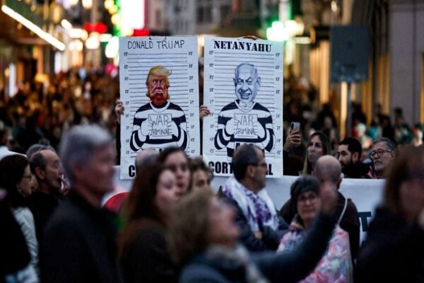 تفجير دمية نتنياهو في بلدة إسبانية يثير غضبا إسرائيليا