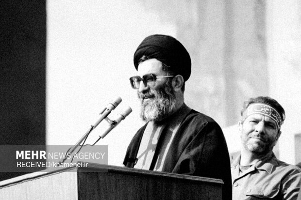 امامِ قائدِ شهید