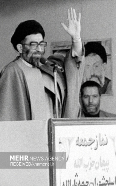 امامِ قائدِ شهید