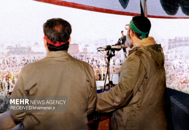 امامِ قائدِ شهید