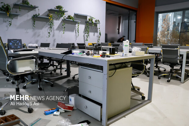 تخریب بخشی از کارخانه‌ها در جنگ رمضان