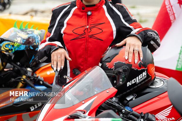 تجمع کاروان خودرویی و موتوری وحدت و اقتدار