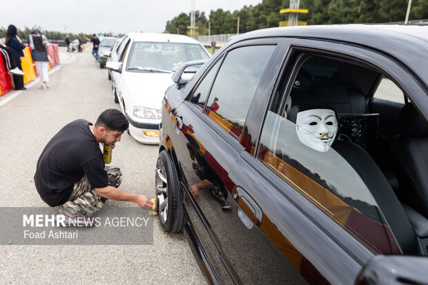 تجمع کاروان خودرویی و موتوری وحدت و اقتدار