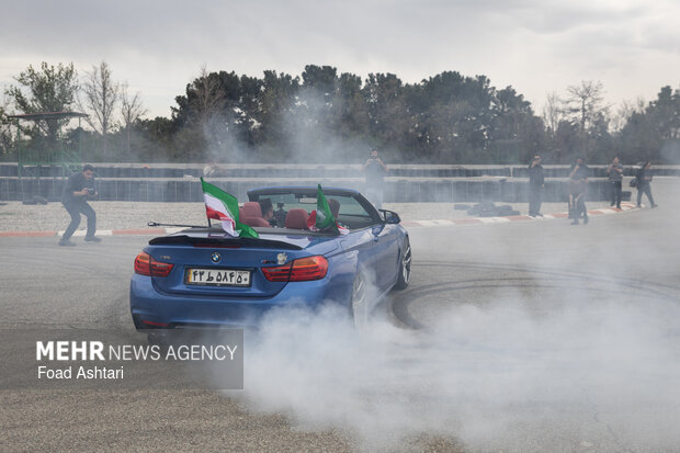 تجمع کاروان خودرویی و موتوری وحدت و اقتدار