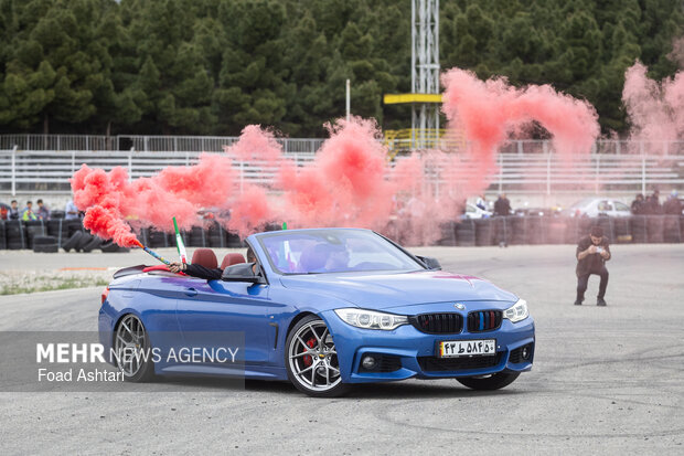 تجمع کاروان خودرویی و موتوری وحدت و اقتدار