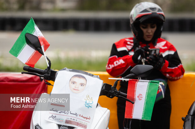 تجمع کاروان خودرویی و موتوری وحدت و اقتدار