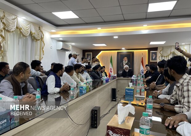 Hindistan'da İran dayanışması