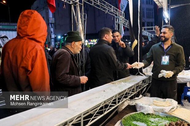 Iraqi mawkibs in Iran shows solidarity between two nations
