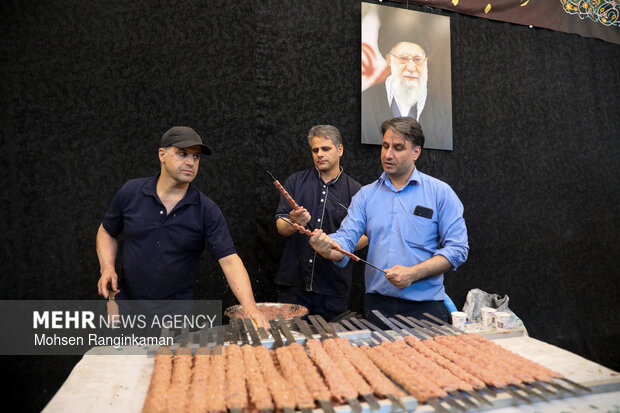 Iraqi mawkibs in Iran shows solidarity between two nations
