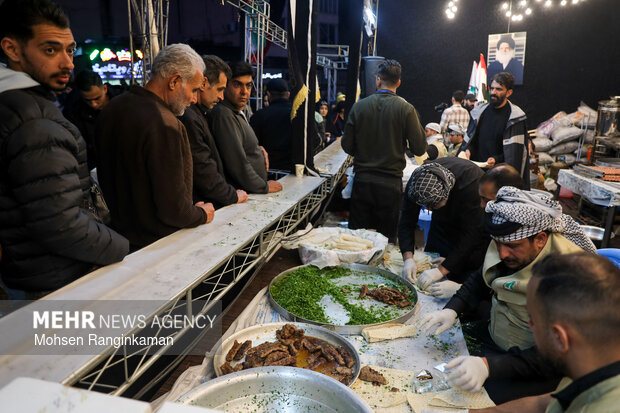 Iraqi mawkibs in Iran shows solidarity between two nations
