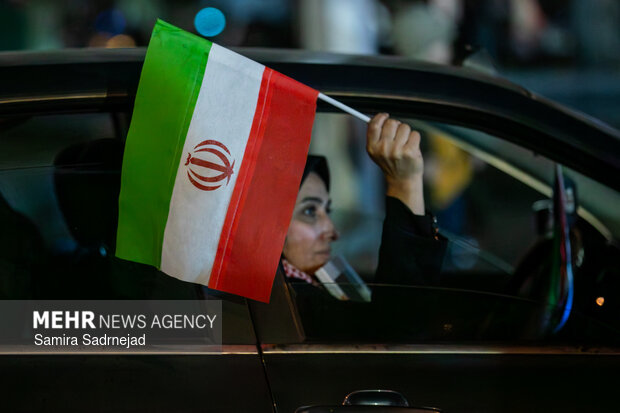 اجتماع حمایت از رزمندگان در مقابله با دشمن آمریکایی - صهیونی