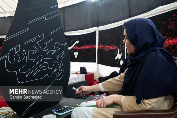 خیمه هنر در میدان شهدای هفتم تیر