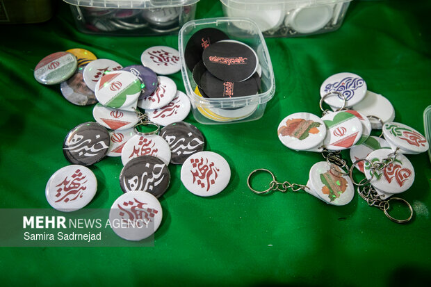 خیمه هنر در میدان شهدای هفتم تیر