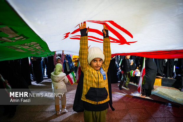 People in Shiraz pledges allegiance to news Leader
